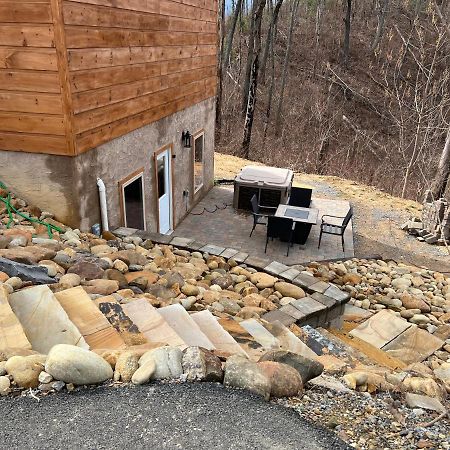 Chalet Village- Amazing Mountain Views - Piney Butt Place Gatlinburg Exteriör bild