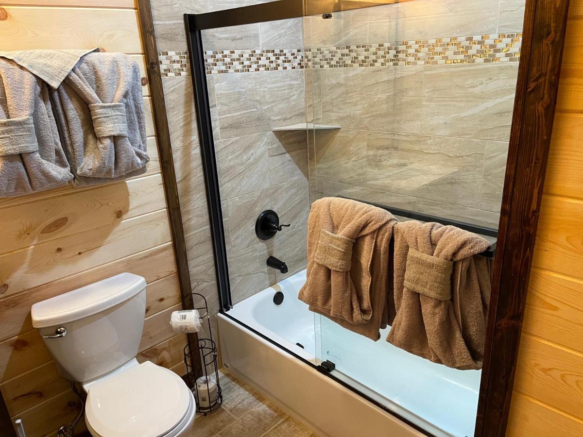 Chalet Village- Amazing Mountain Views - Piney Butt Place Gatlinburg Exteriör bild